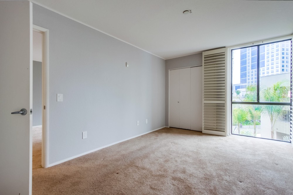 Virtual tour photo 34 of 41 for 850 State St #328