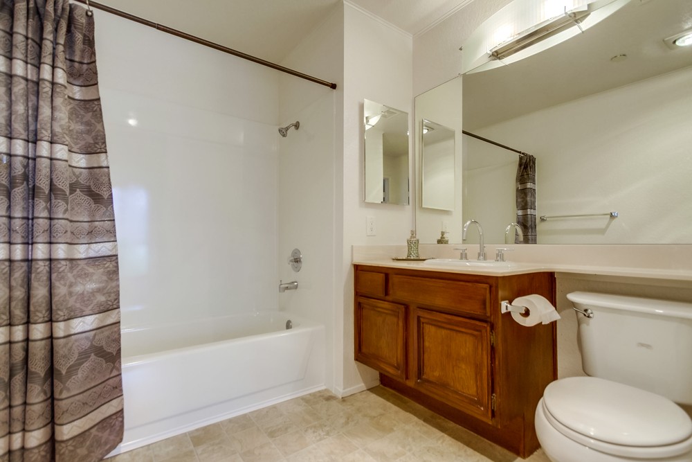 Virtual tour photo 35 of 41 for 850 State St #328
