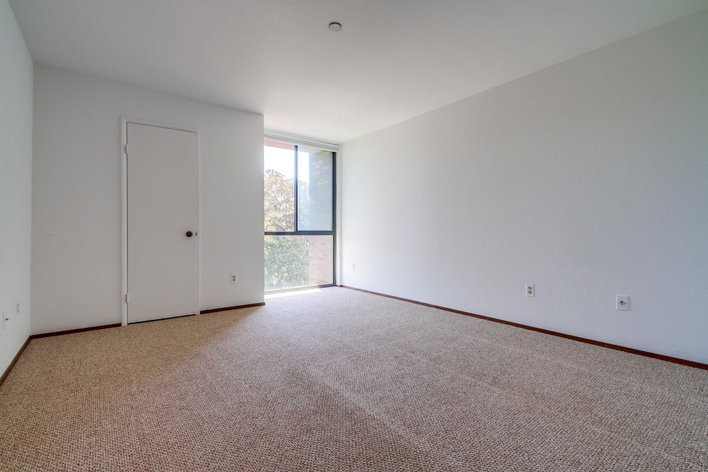 Virtual tour photo 32 of 39 for 850 State St