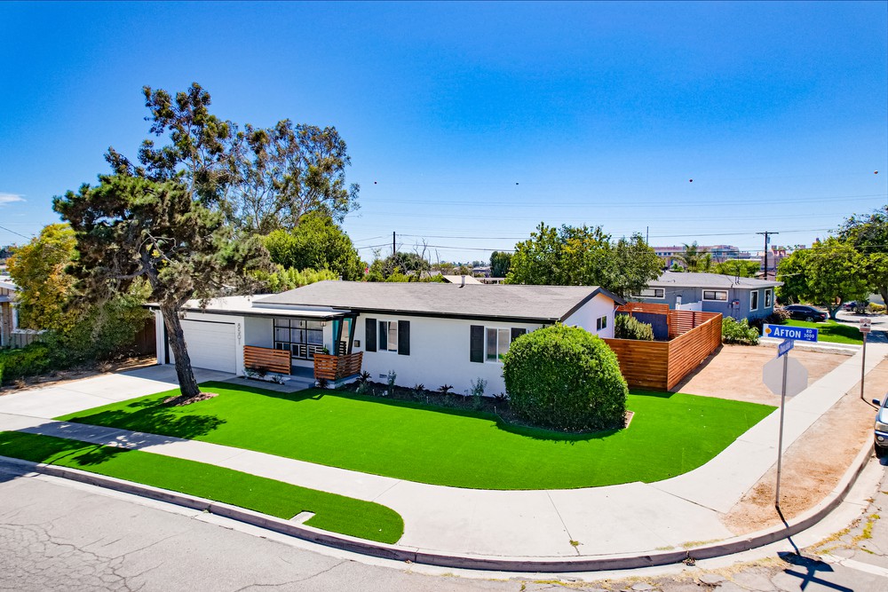 Virtual tour photo 8 of 44 for 8501 Pinecrest Ave