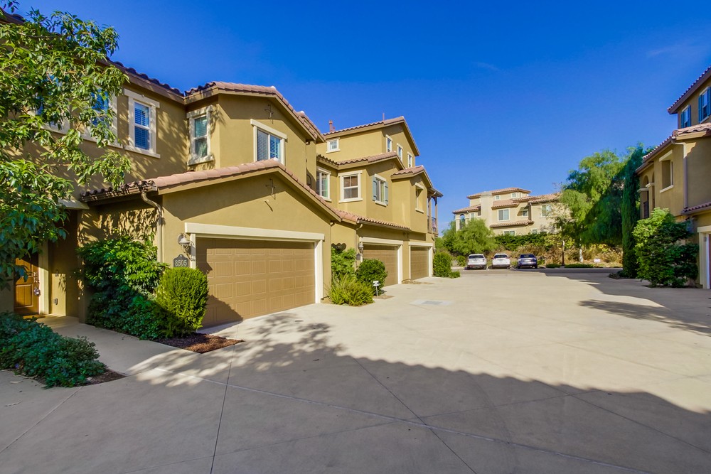 Virtual tour photo 3 of 35 for 8505 Old Stonefield Chase