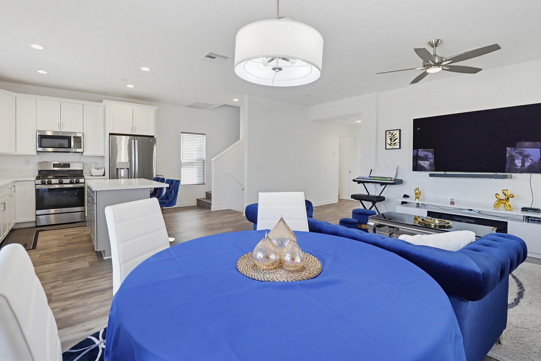 Virtual tour photo 12 of 54 for 8508 Vista Azul