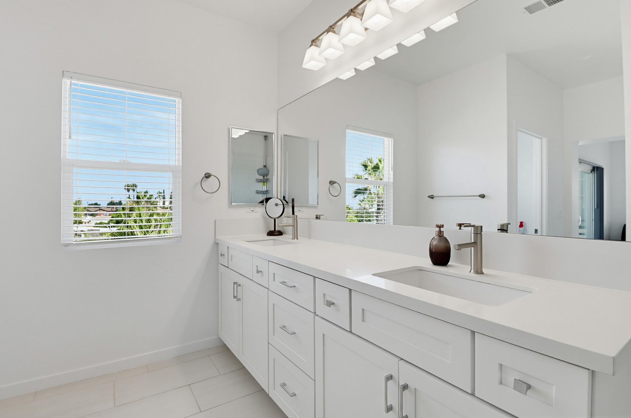 Virtual tour photo 25 of 54 for 8508 Vista Azul