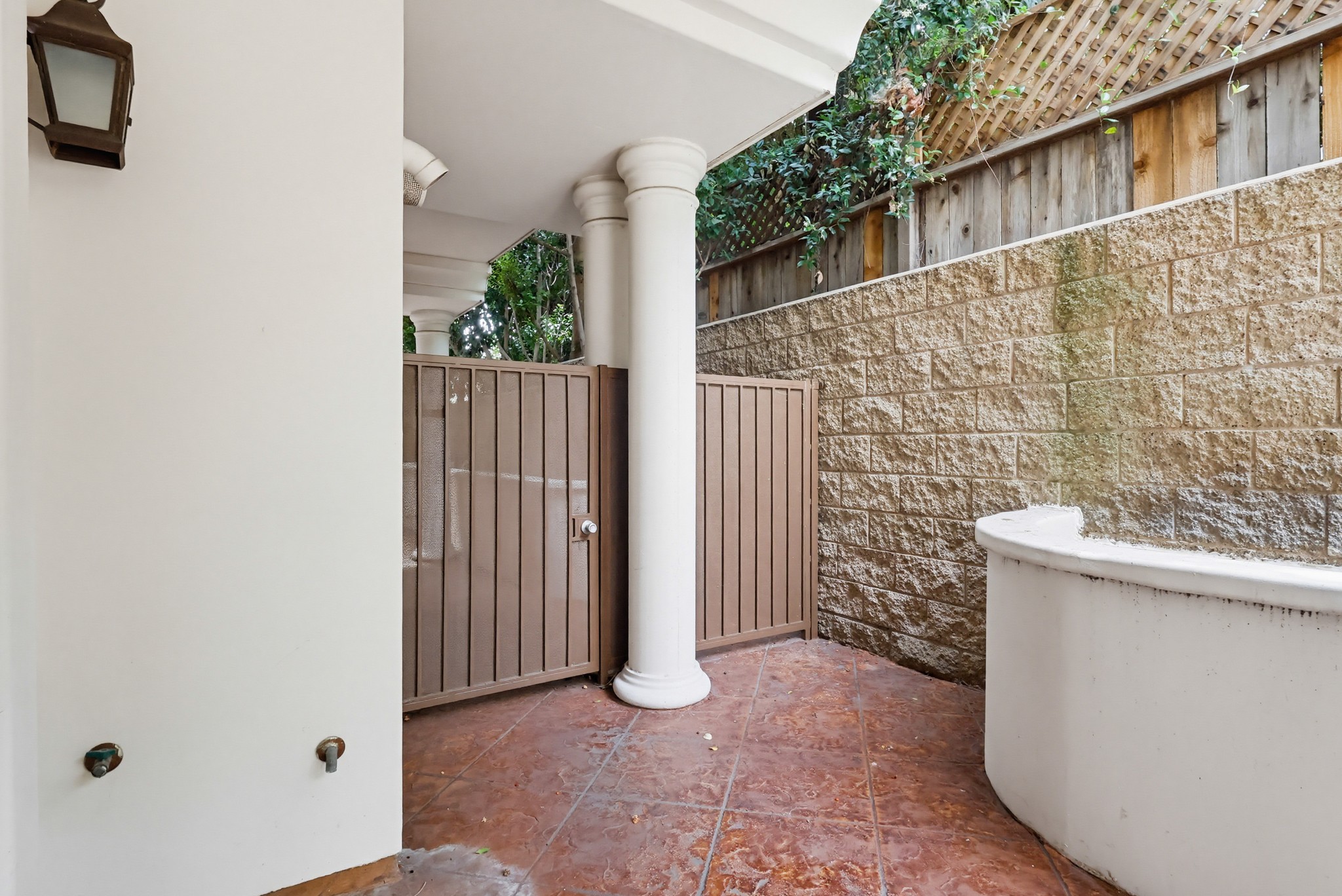 Virtual tour photo 8 of 103 for 851 N San Vicente Blvd