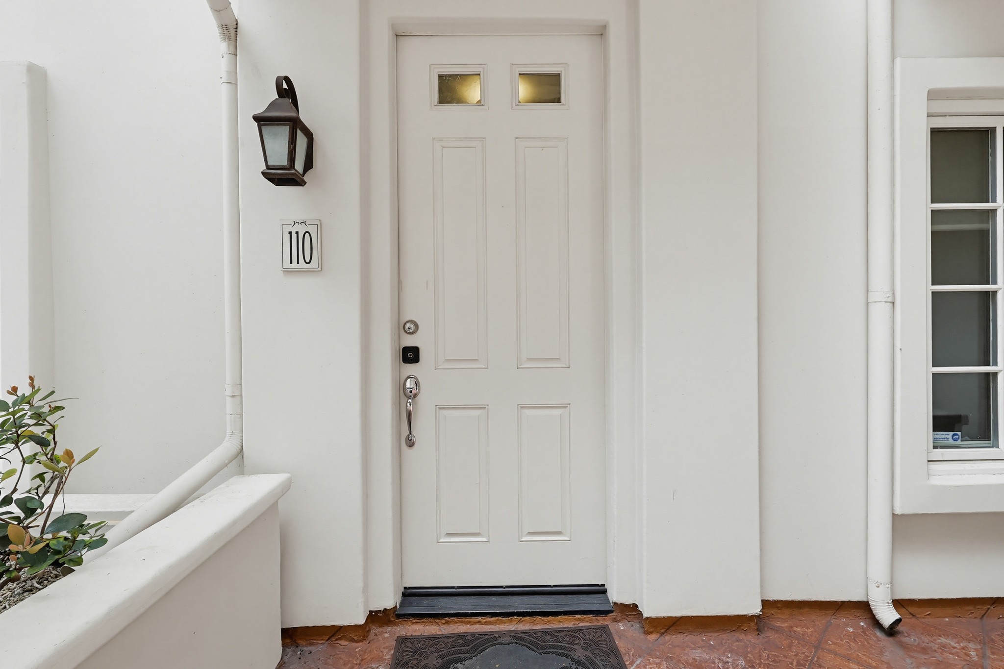 Virtual tour photo 15 of 103 for 851 N San Vicente Blvd
