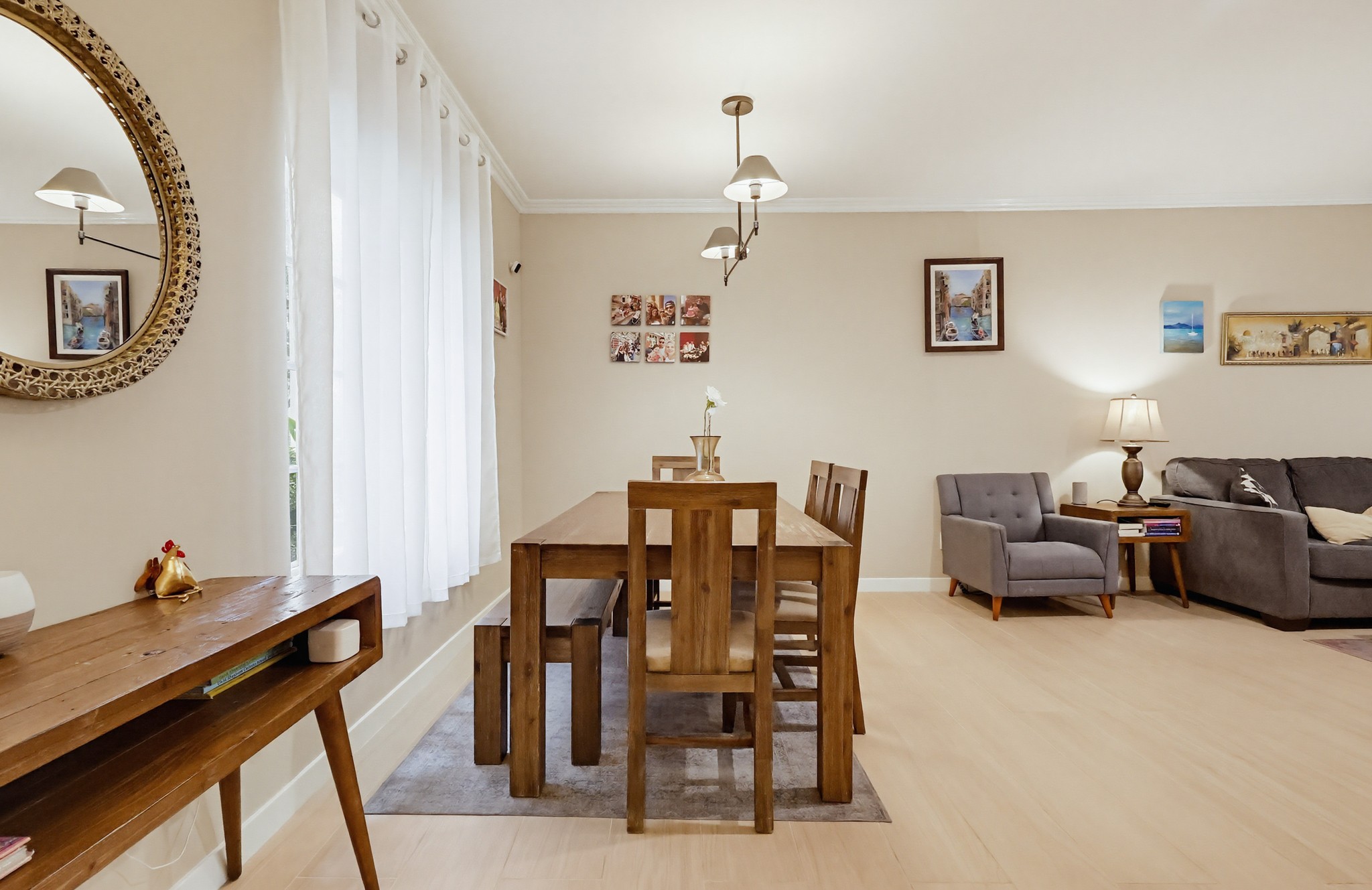 Virtual tour photo 17 of 103 for 851 N San Vicente Blvd