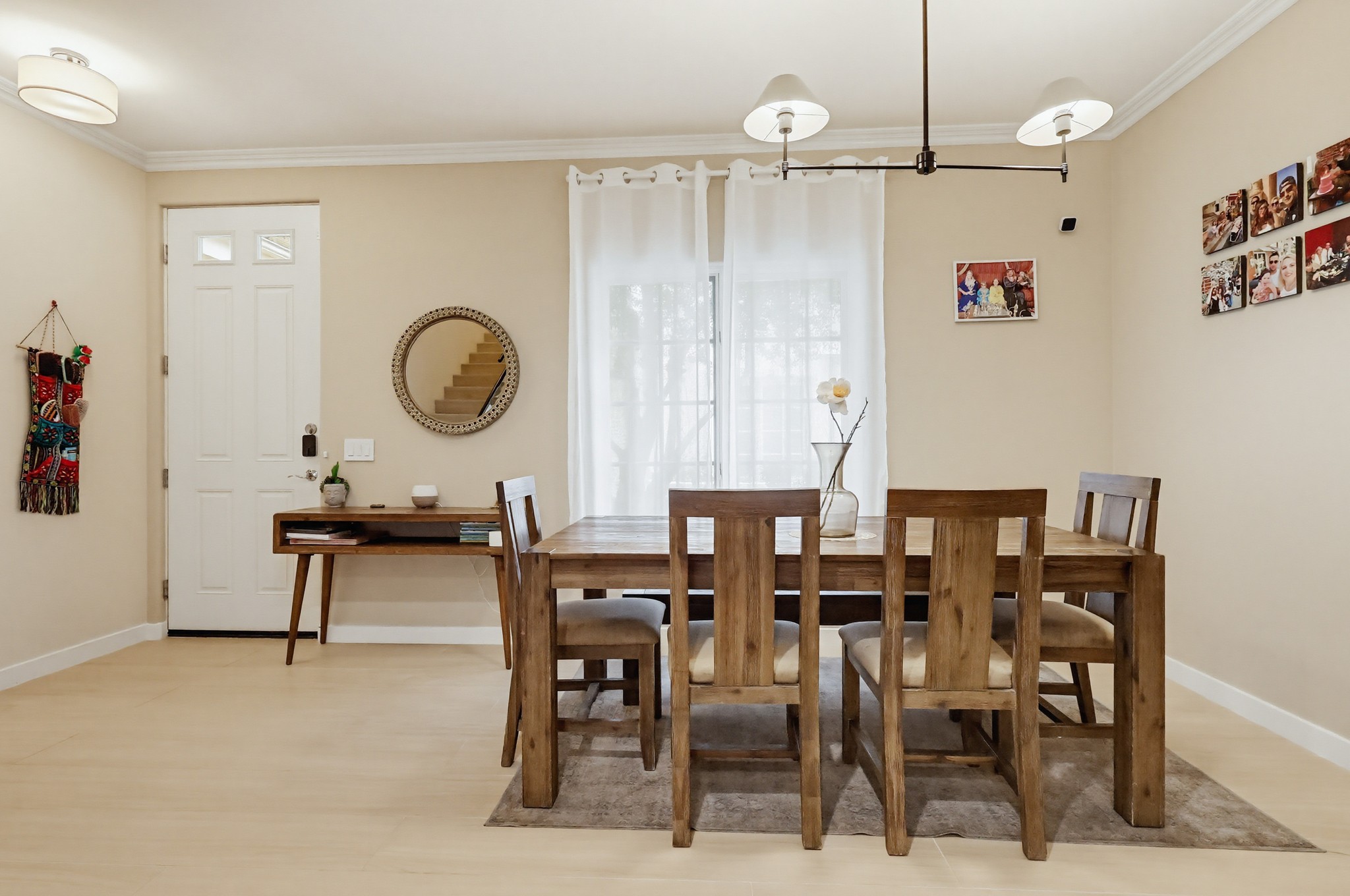 Virtual tour photo 29 of 103 for 851 N San Vicente Blvd
