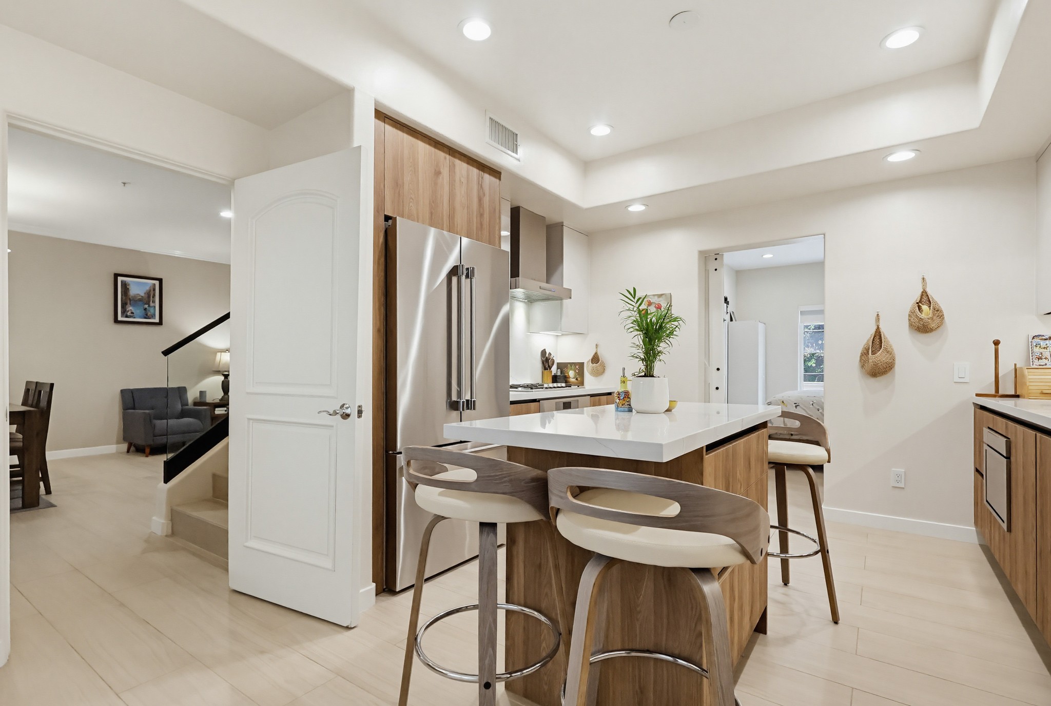 Virtual tour photo 31 of 103 for 851 N San Vicente Blvd