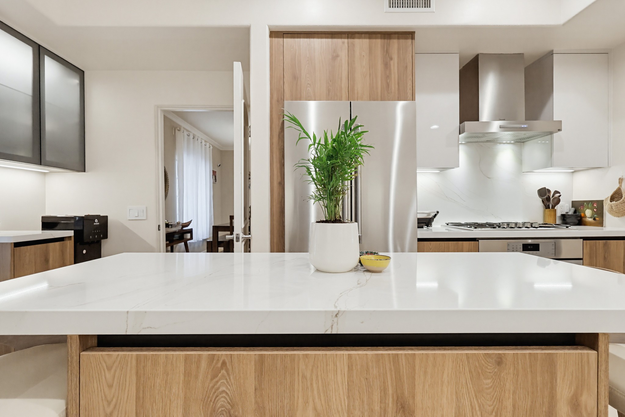 Virtual tour photo 40 of 103 for 851 N San Vicente Blvd