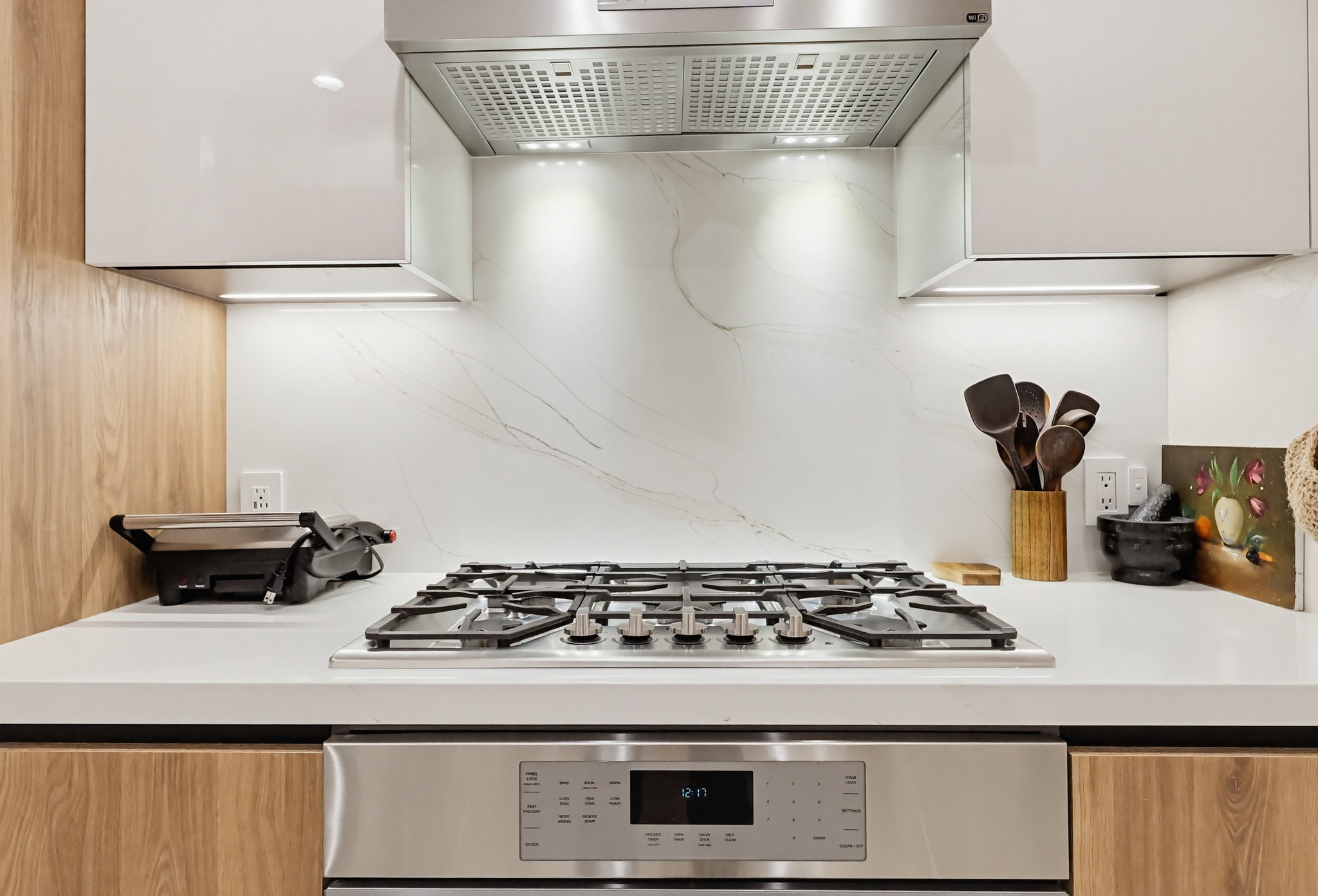 Virtual tour photo 41 of 103 for 851 N San Vicente Blvd
