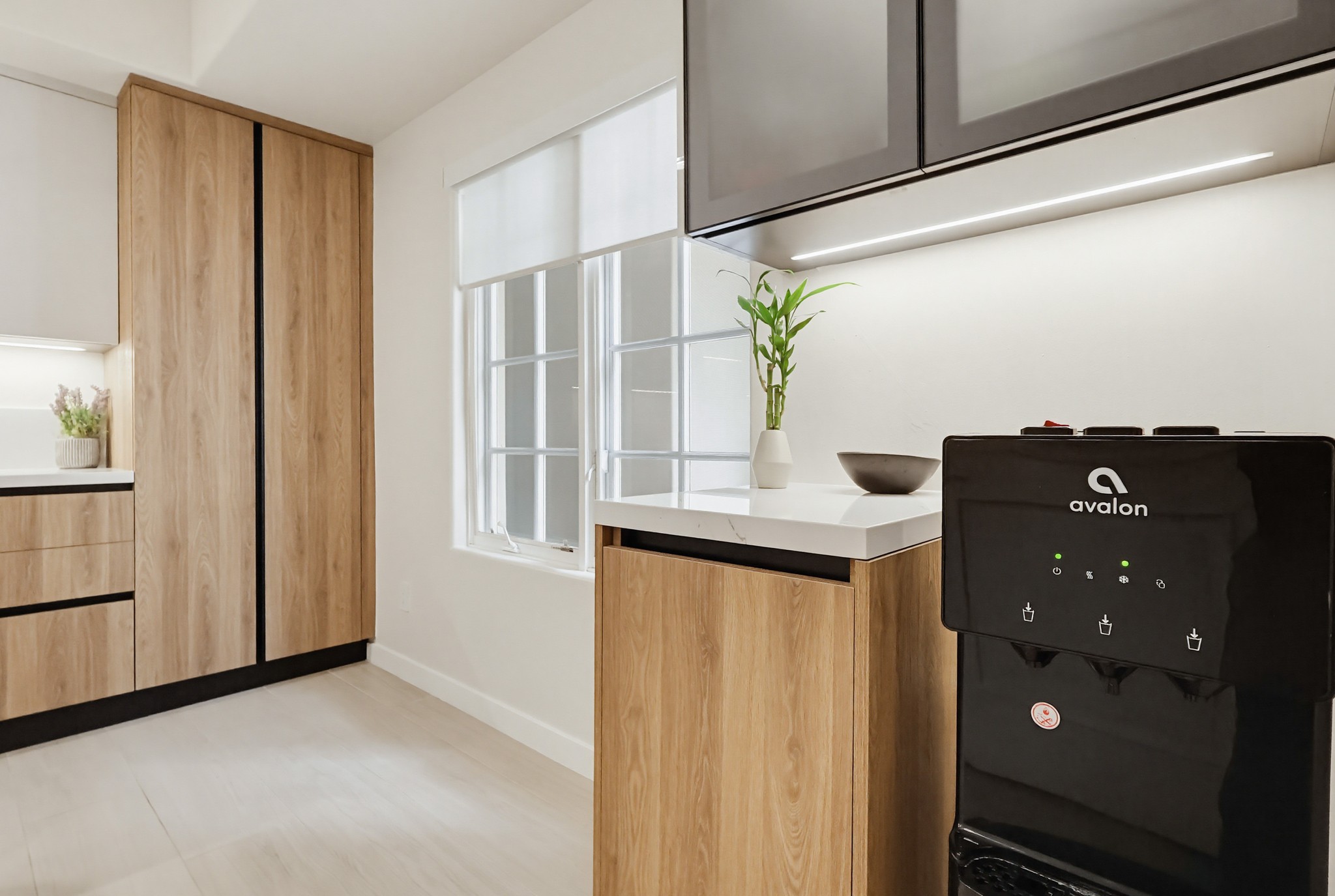 Virtual tour photo 43 of 103 for 851 N San Vicente Blvd