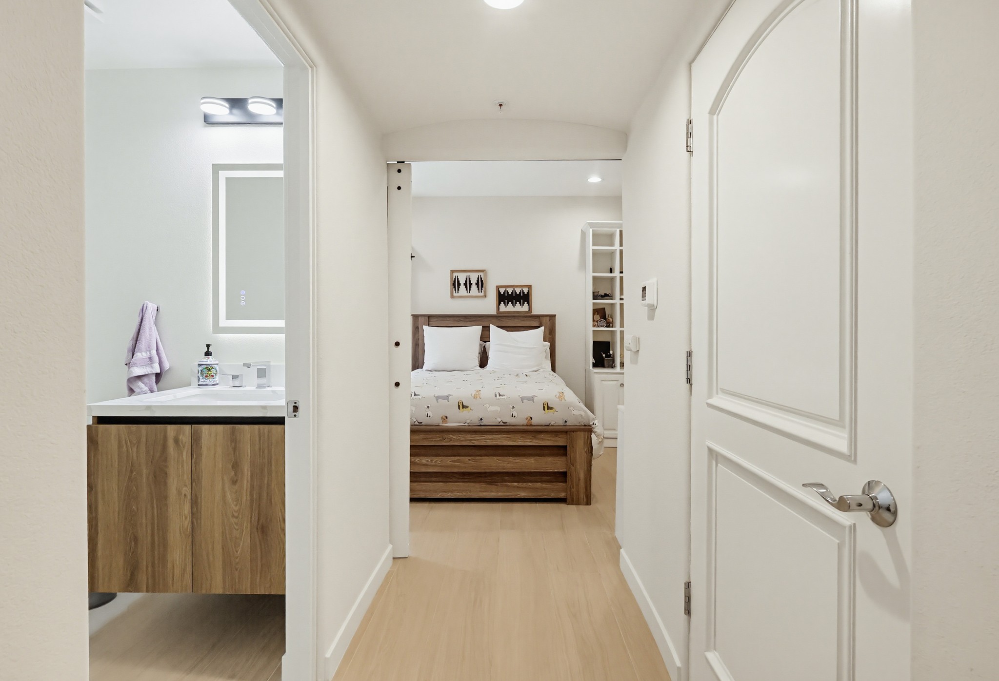 Virtual tour photo 45 of 103 for 851 N San Vicente Blvd