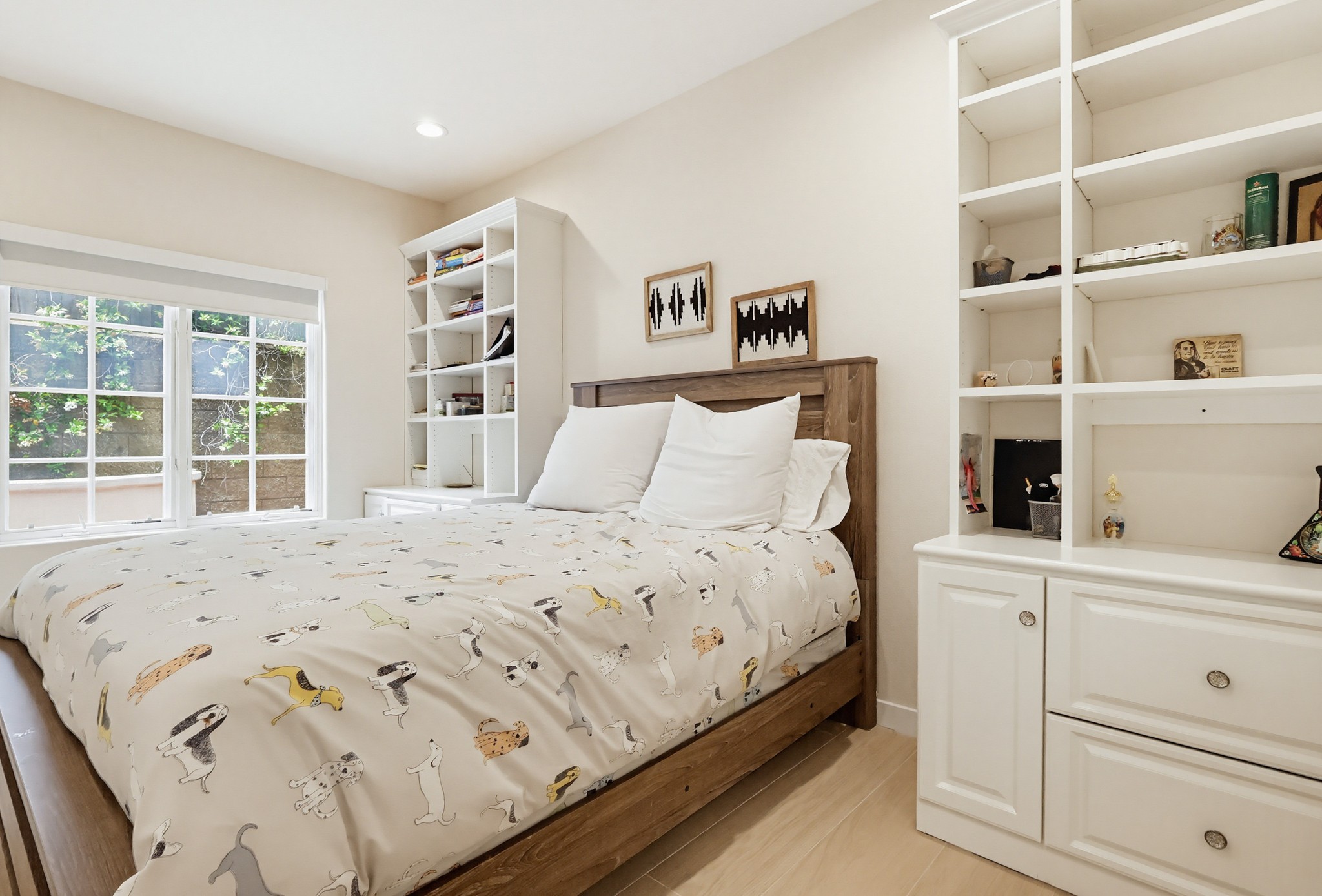 Virtual tour photo 47 of 103 for 851 N San Vicente Blvd