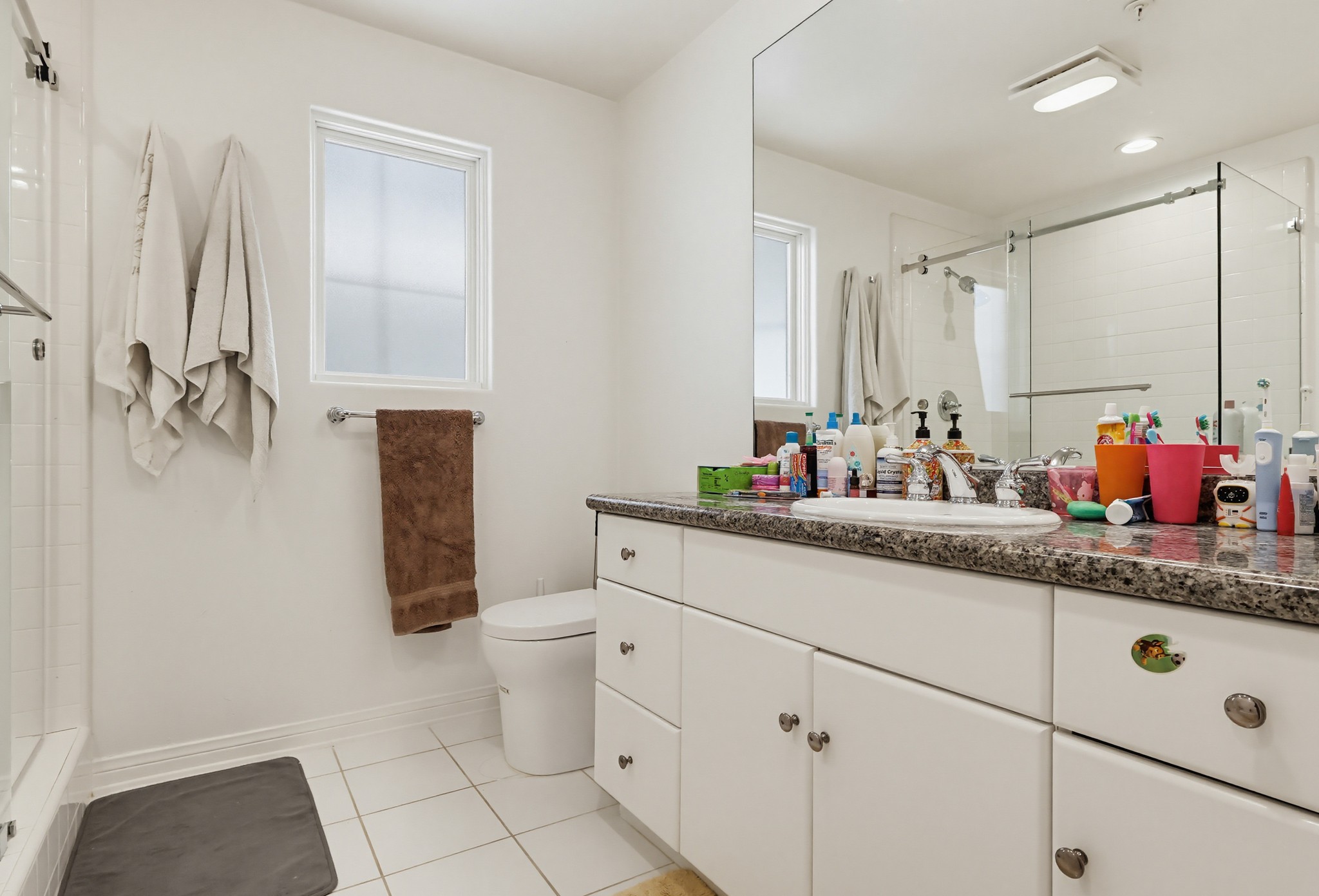 Virtual tour photo 77 of 103 for 851 N San Vicente Blvd