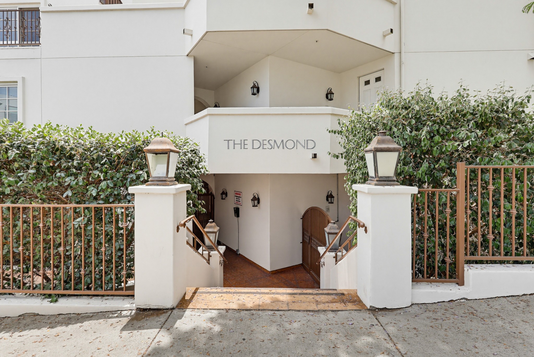 Virtual tour photo 98 of 103 for 851 N San Vicente Blvd