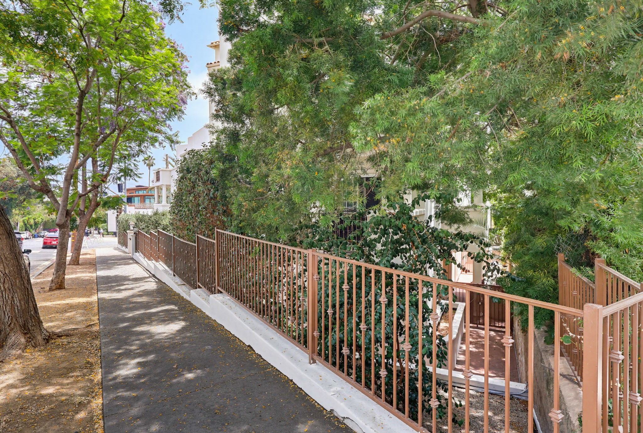 Virtual tour photo 101 of 103 for 851 N San Vicente Blvd