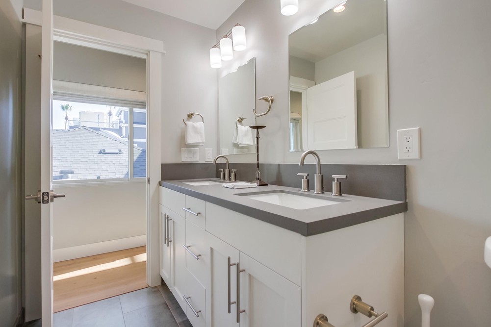 Virtual tour photo 48 of 77 for 851 Wilbur Ave