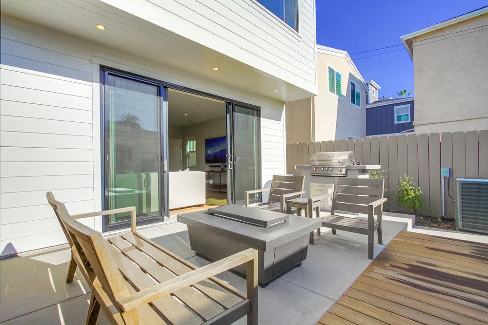 Virtual tour photo 77 of 77 for 851 Wilbur Ave