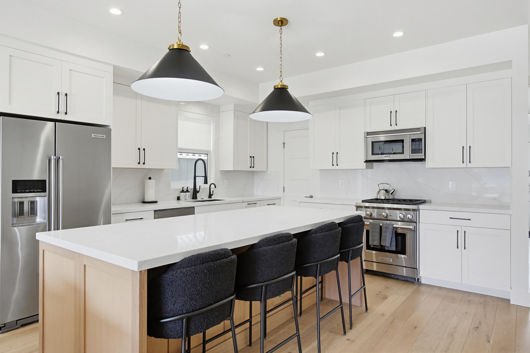 Virtual tour photo 13 of 66 for 851 Wilbur Ave