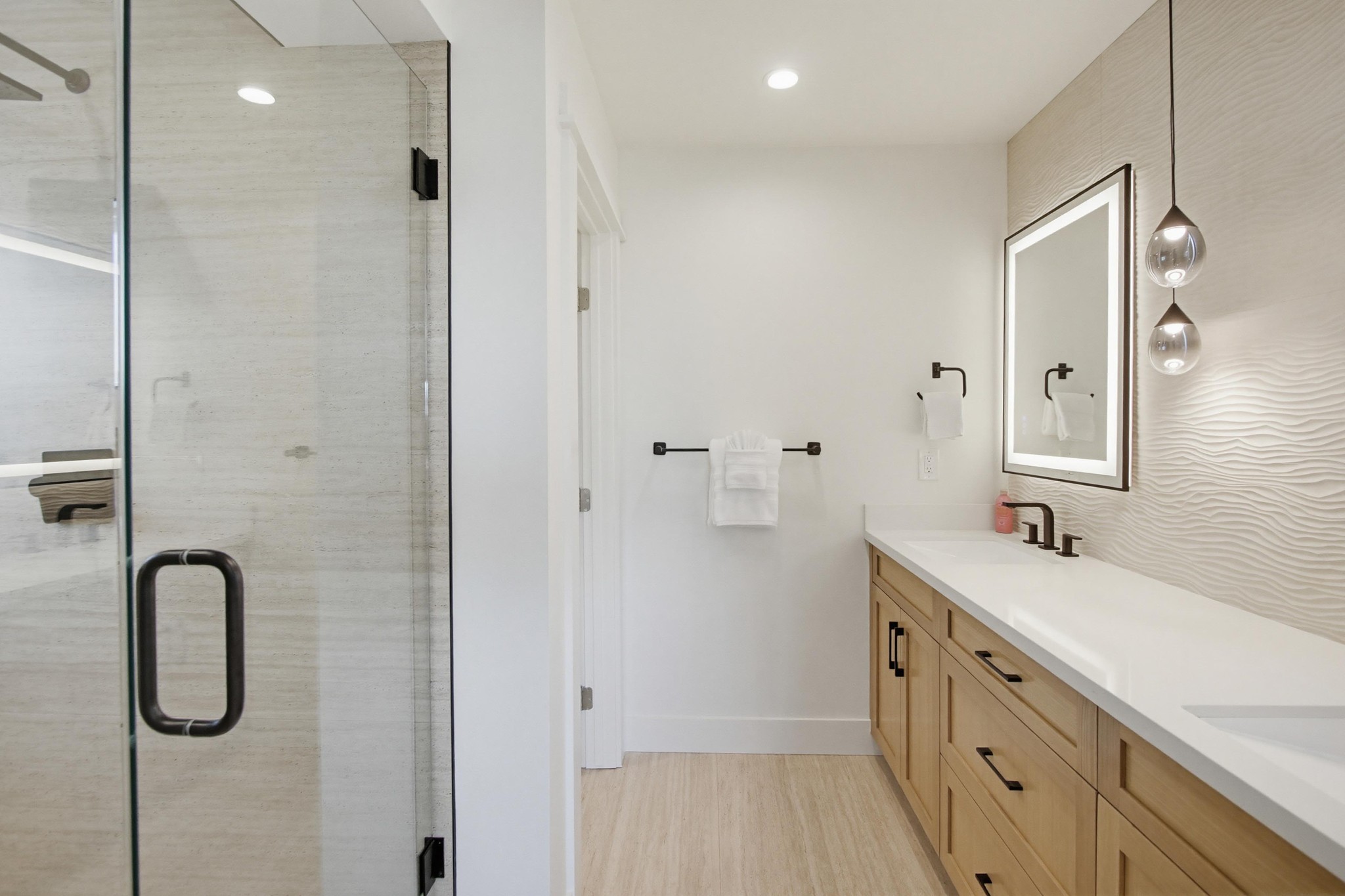Virtual tour photo 28 of 66 for 851 Wilbur Ave