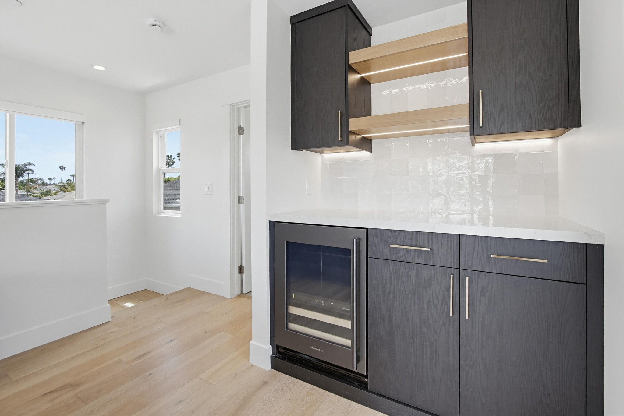 Virtual tour photo 41 of 66 for 851 Wilbur Ave