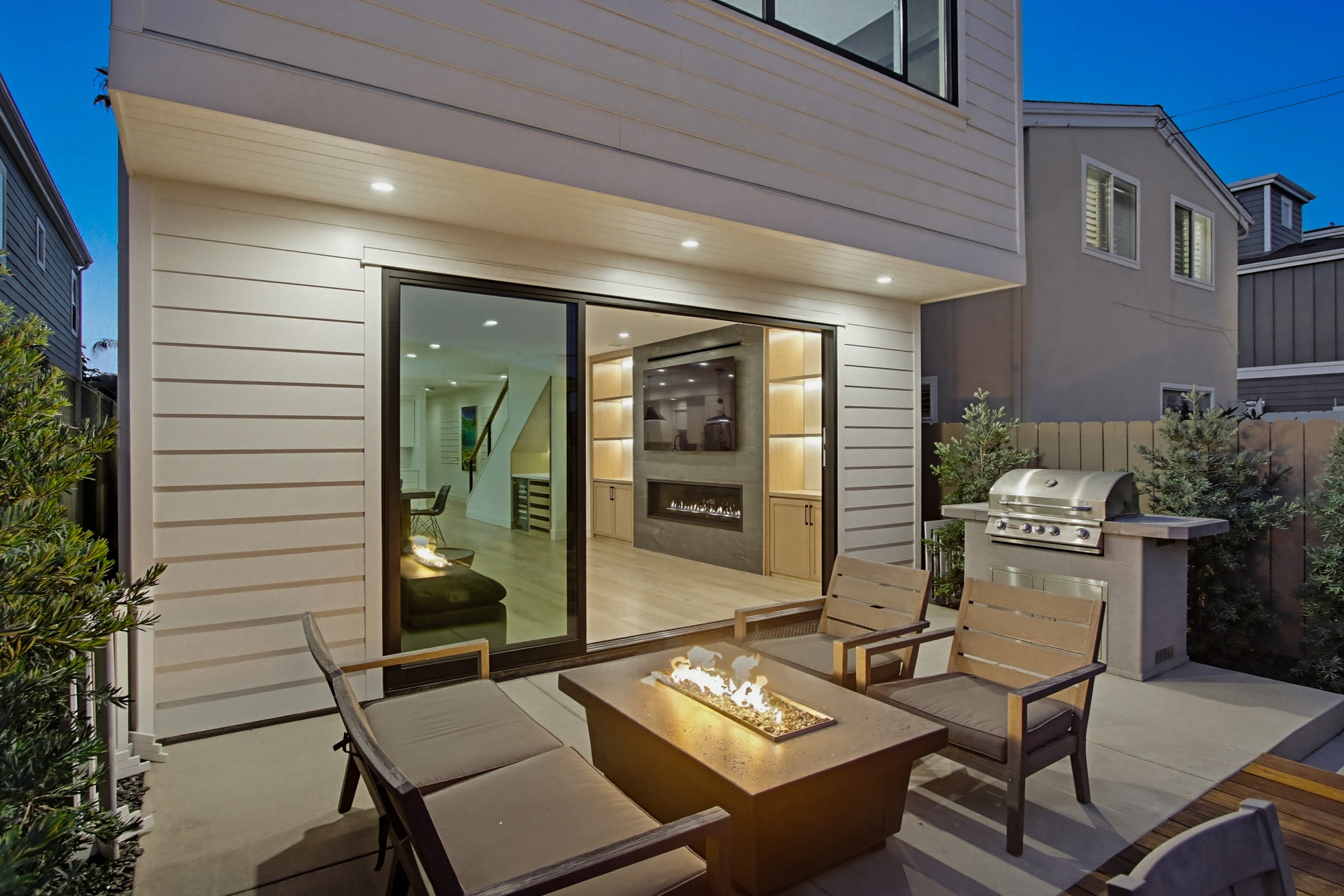 Virtual tour photo 10 of 67 for 851 Wilbur Ave