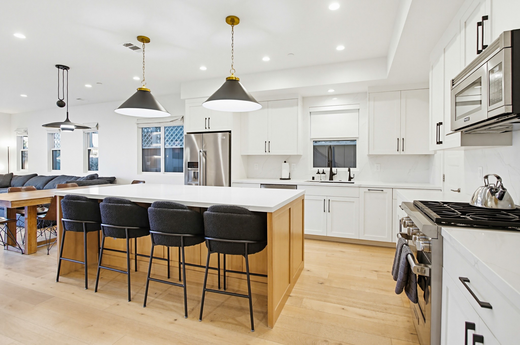 Virtual tour photo 21 of 67 for 851 Wilbur Ave