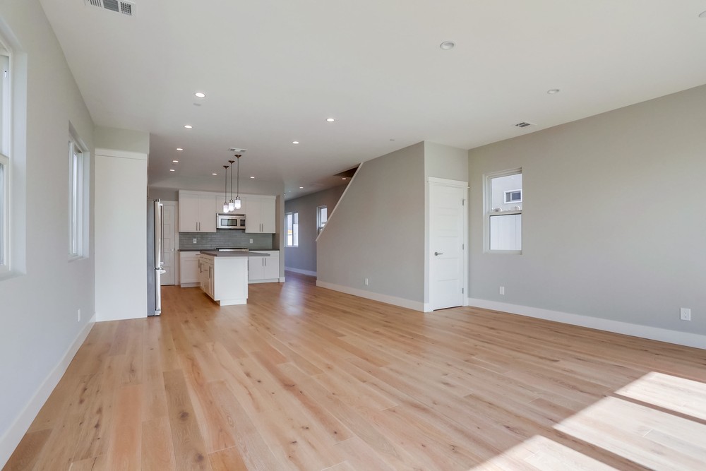 Virtual tour photo 10 of 32 for 851 Wilbur Ave
