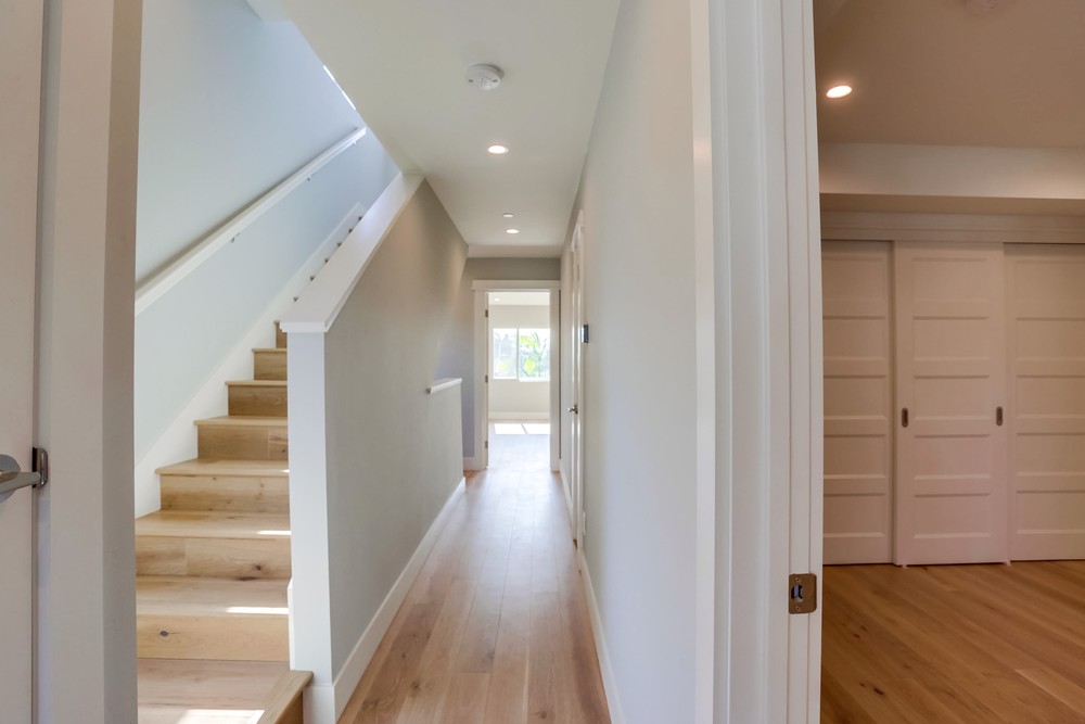 Virtual tour photo 20 of 32 for 851 Wilbur Ave