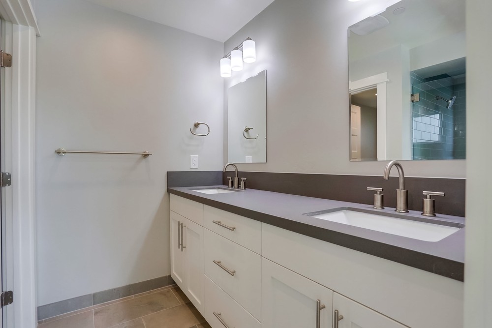 Virtual tour photo 28 of 32 for 851 Wilbur Ave
