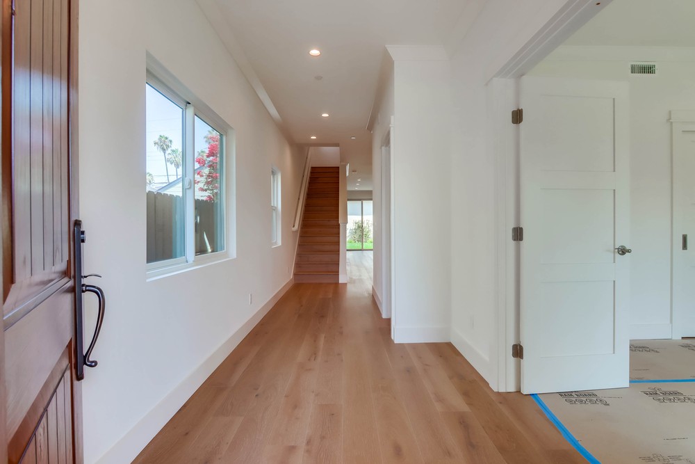 Virtual tour photo 5 of 65 for 852 Beryl St