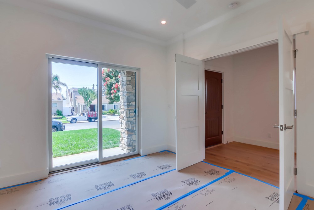 Virtual tour photo 7 of 65 for 852 Beryl St