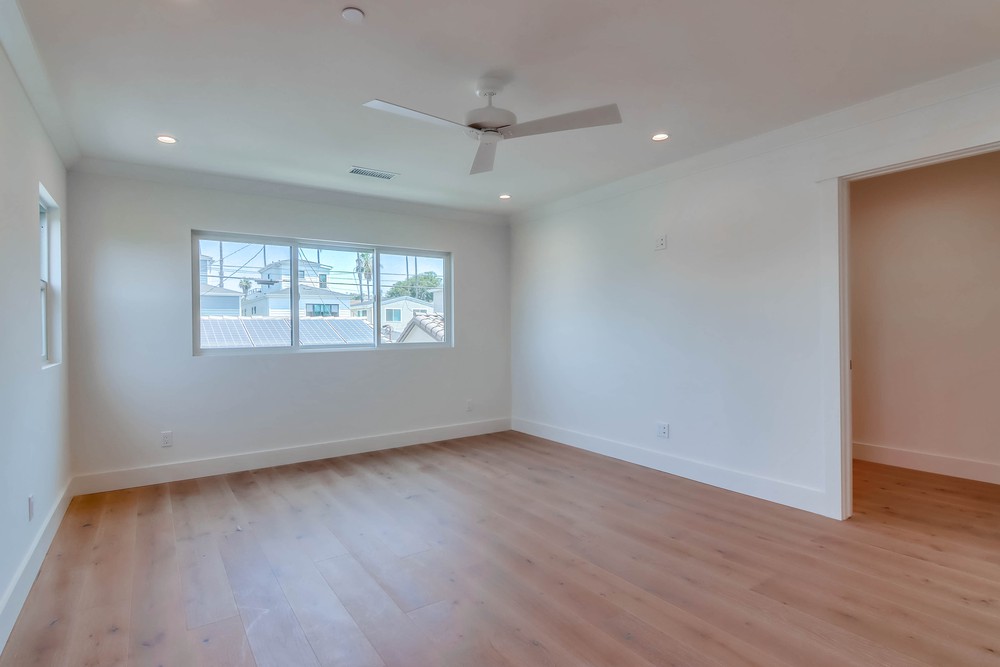 Virtual tour photo 30 of 65 for 852 Beryl St