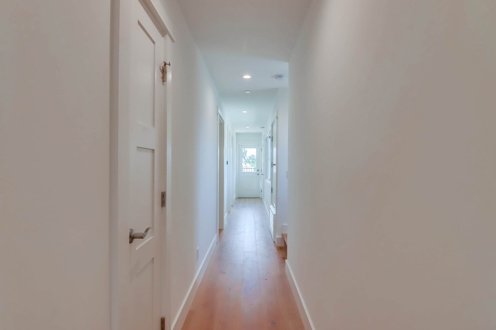 Virtual tour photo 37 of 65 for 852 Beryl St