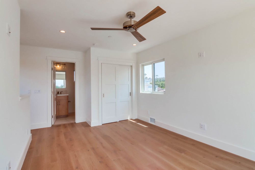 Virtual tour photo 51 of 65 for 852 Beryl St
