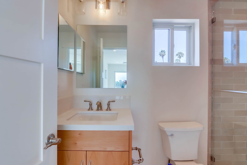 Virtual tour photo 52 of 65 for 852 Beryl St