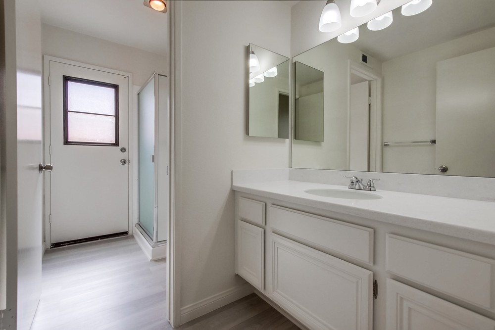 Virtual tour photo 37 of 46 for 8528 Park Run Rd