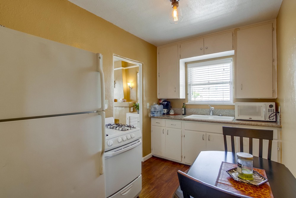 Virtual tour photo 16 of 83 for 853 27th St