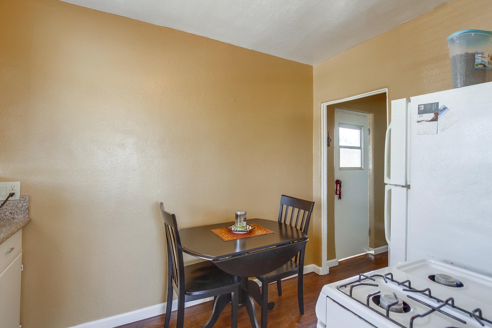 Virtual tour photo 19 of 83 for 853 27th St