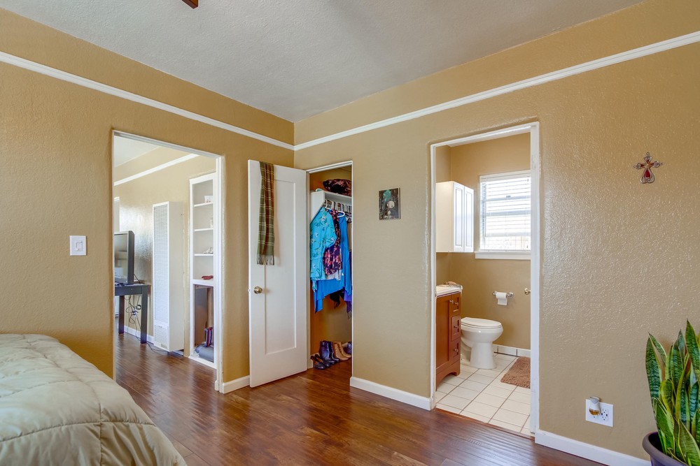 Virtual tour photo 25 of 83 for 853 27th St