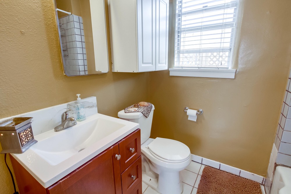 Virtual tour photo 27 of 83 for 853 27th St