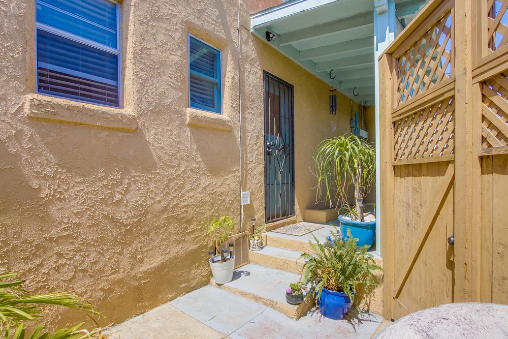 Virtual tour photo 36 of 83 for 853 27th St