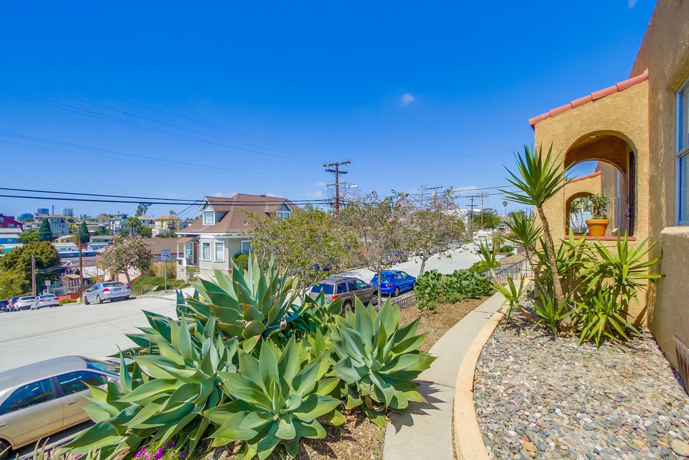 Virtual tour photo 38 of 83 for 853 27th St