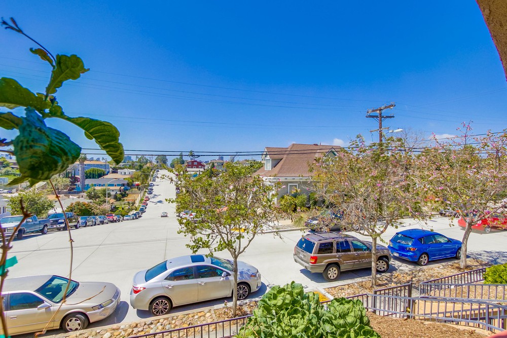 Virtual tour photo 42 of 83 for 853 27th St