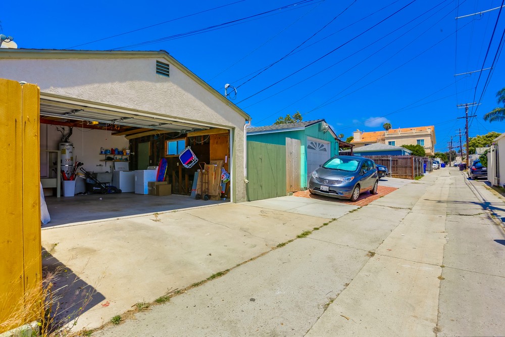 Virtual tour photo 30 of 29 for 853 Opal St