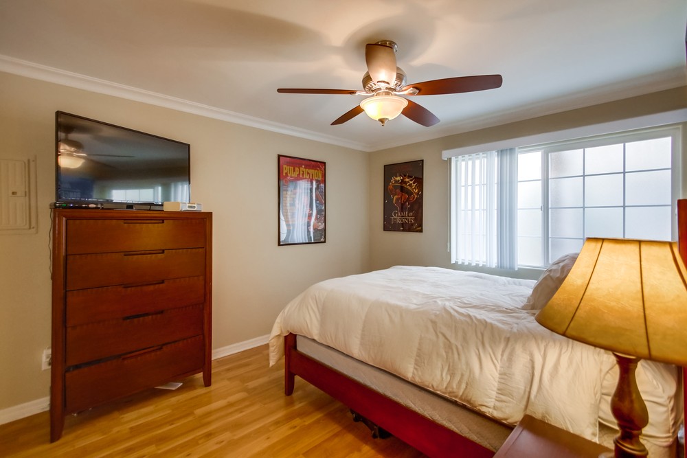 Virtual tour photo 22 of 32 for 853 Thomas Ave #1