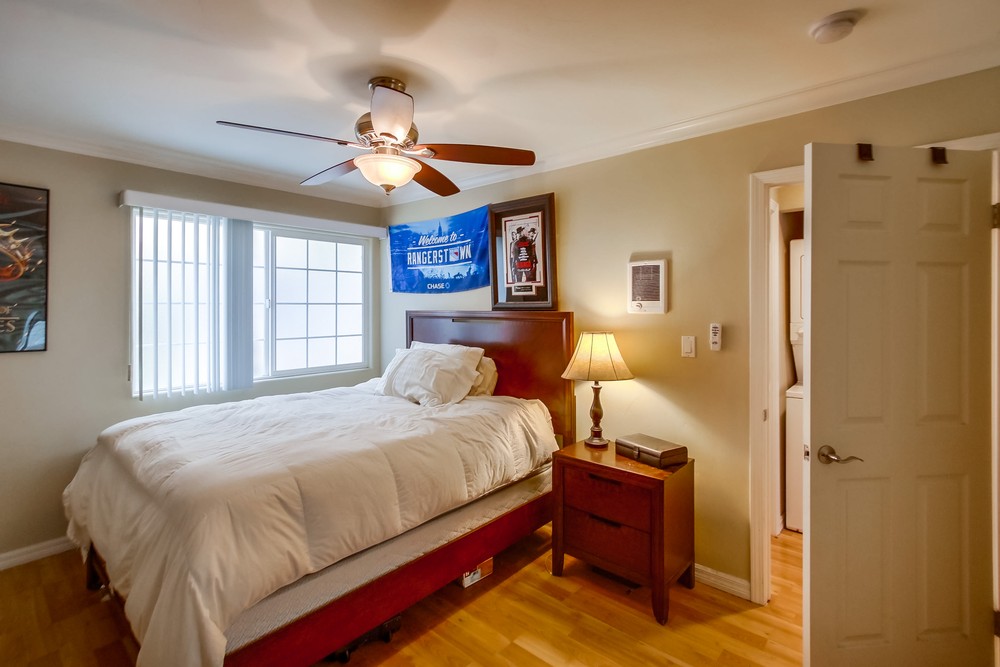 Virtual tour photo 23 of 32 for 853 Thomas Ave #1