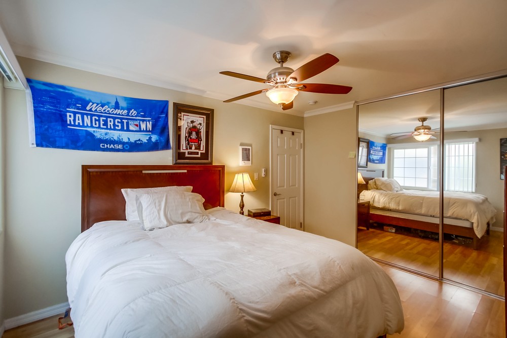Virtual tour photo 24 of 32 for 853 Thomas Ave #1