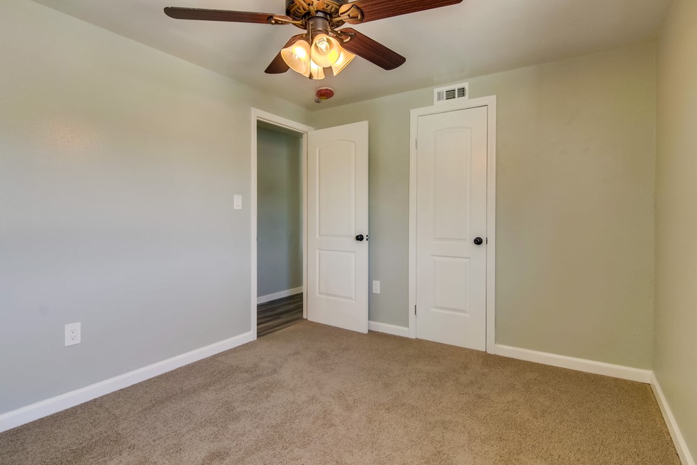 Virtual tour photo 39 of 47 for 8533 Hudson Dr