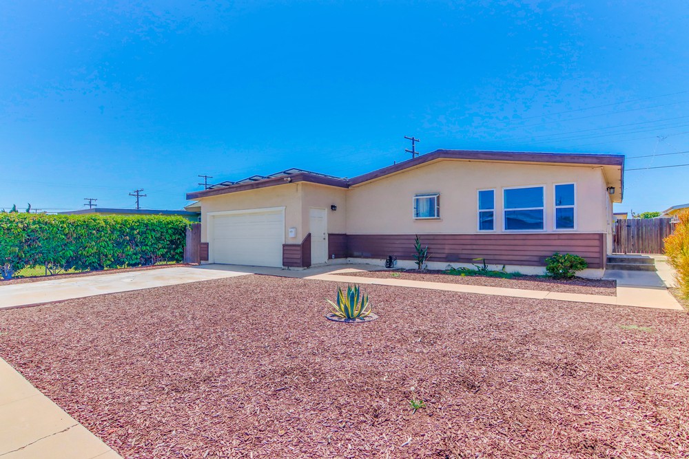Virtual tour photo 1 of 41 for 854 Harwood St